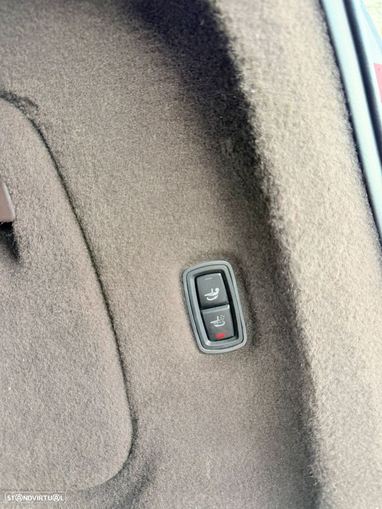 Porsche Cayenne - 27