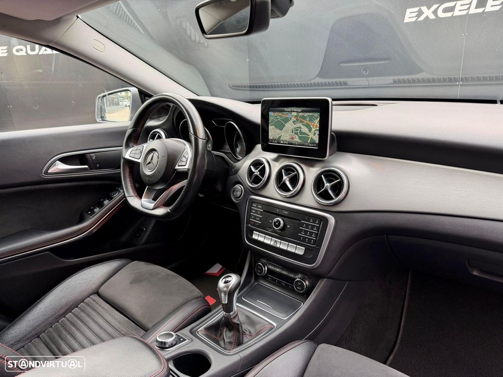 Mercedes-Benz CLA 180 d AMG Line - 12