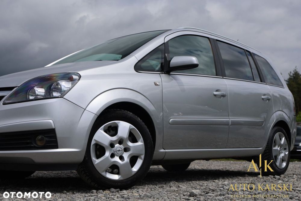Opel Zafira - 10