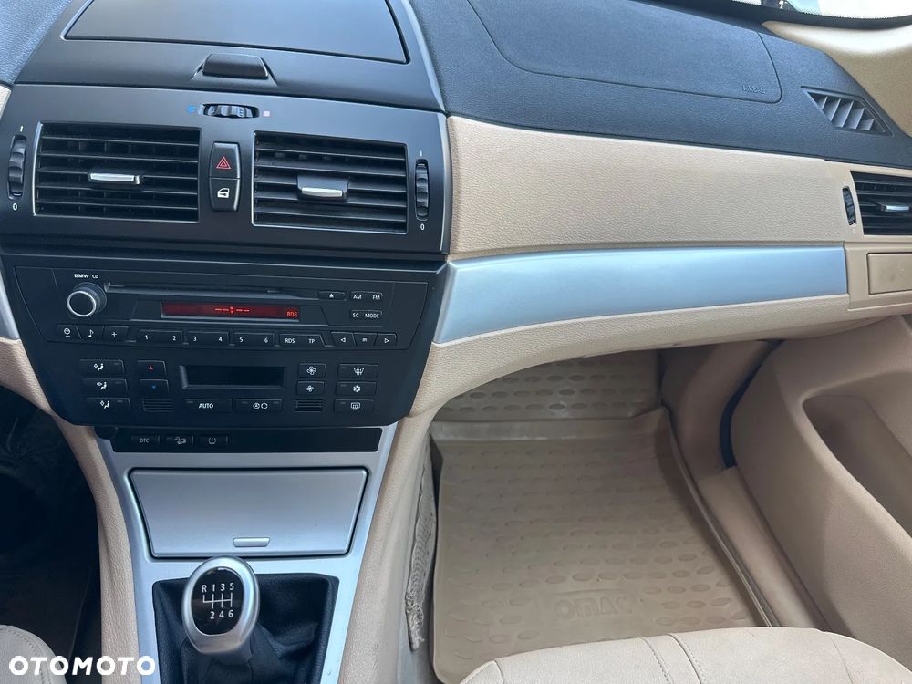 BMW X3 2.0i - 15