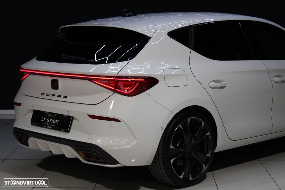Cupra Leon Sportstourer 1.4 e-Hybrid (180 kW System) VZ - 6