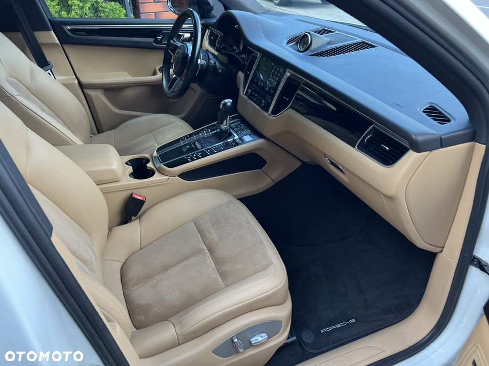 Porsche Macan Standard - 8