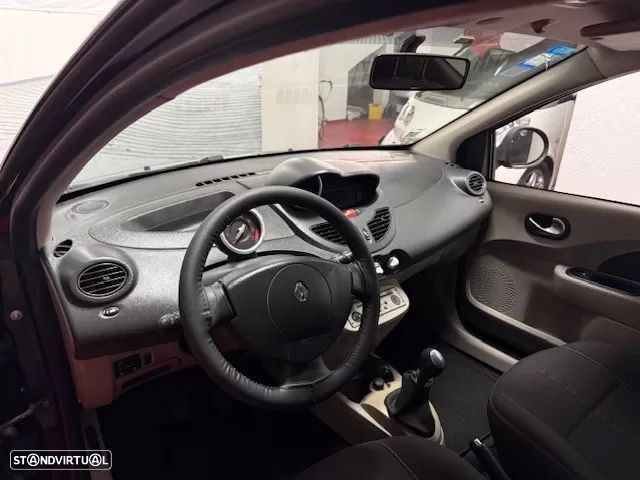 Renault Twingo 1.2 16V Dynamique - 23