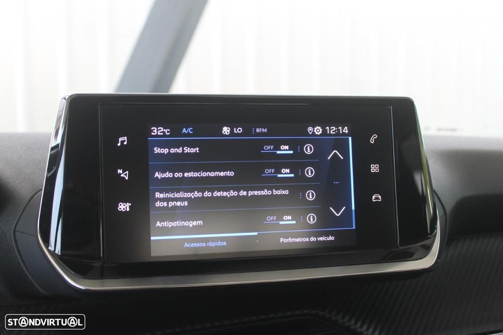 Peugeot 2008 1.5 BlueHDi Allure - 19
