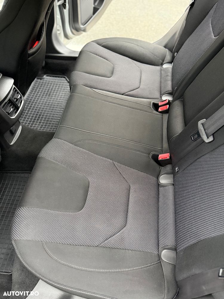 Ford Mondeo 2.0 TDCi Powershift Titanium - 17