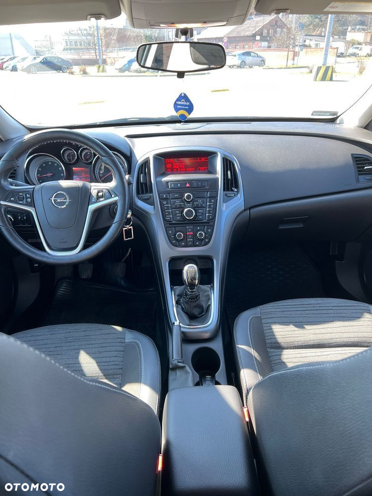Opel Astra - 9