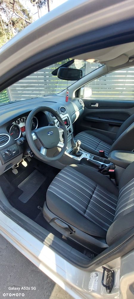 Ford Focus 1.4 16V Fun - 4