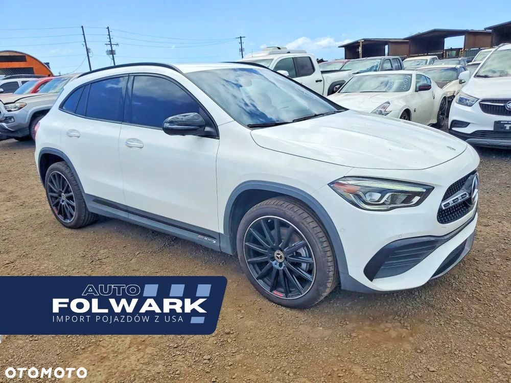 Mercedes-Benz GLA - 1