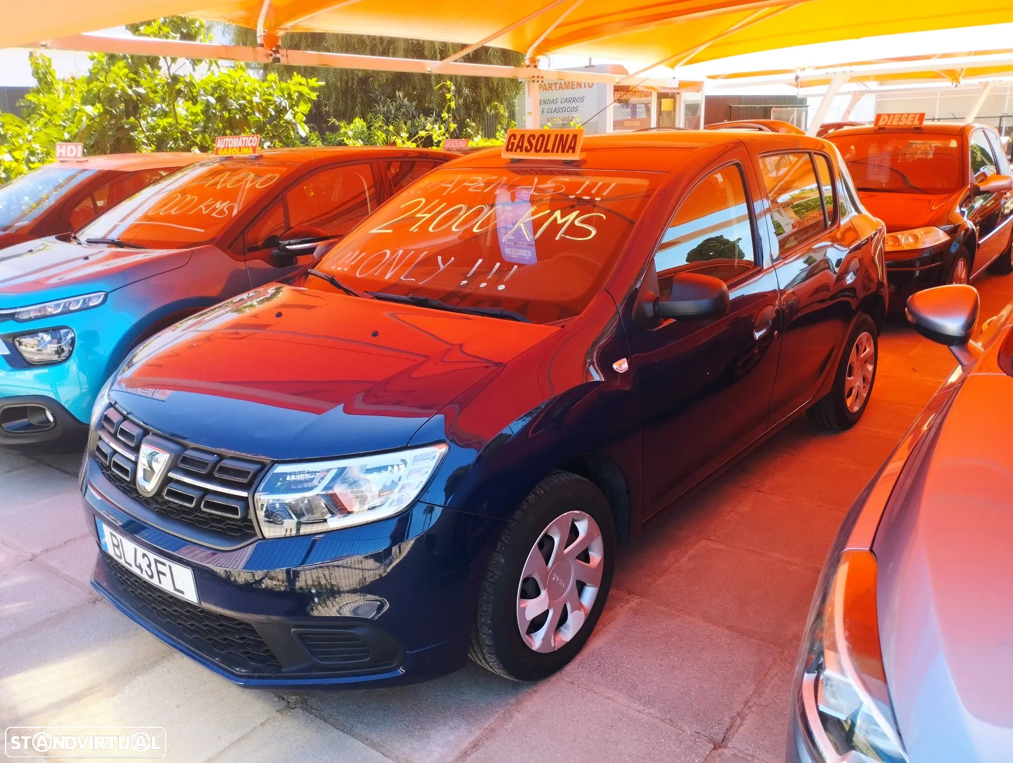 Dacia Sandero SCe 75 Essentiel - 1