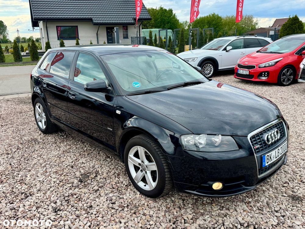 Audi A3 Sportback - 1