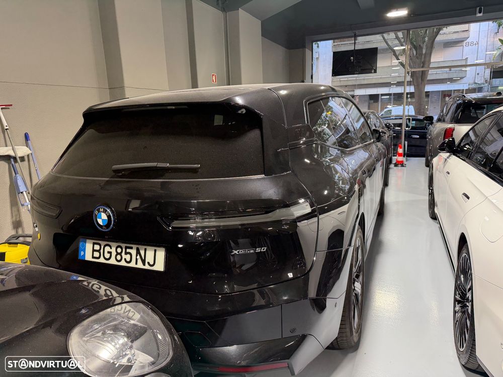 BMW iX xDrive 50 Pack Desportivo - 1