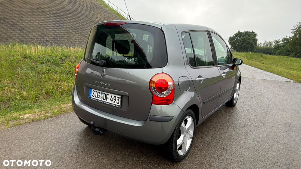 Renault Modus 1.6 16V Cite - 12