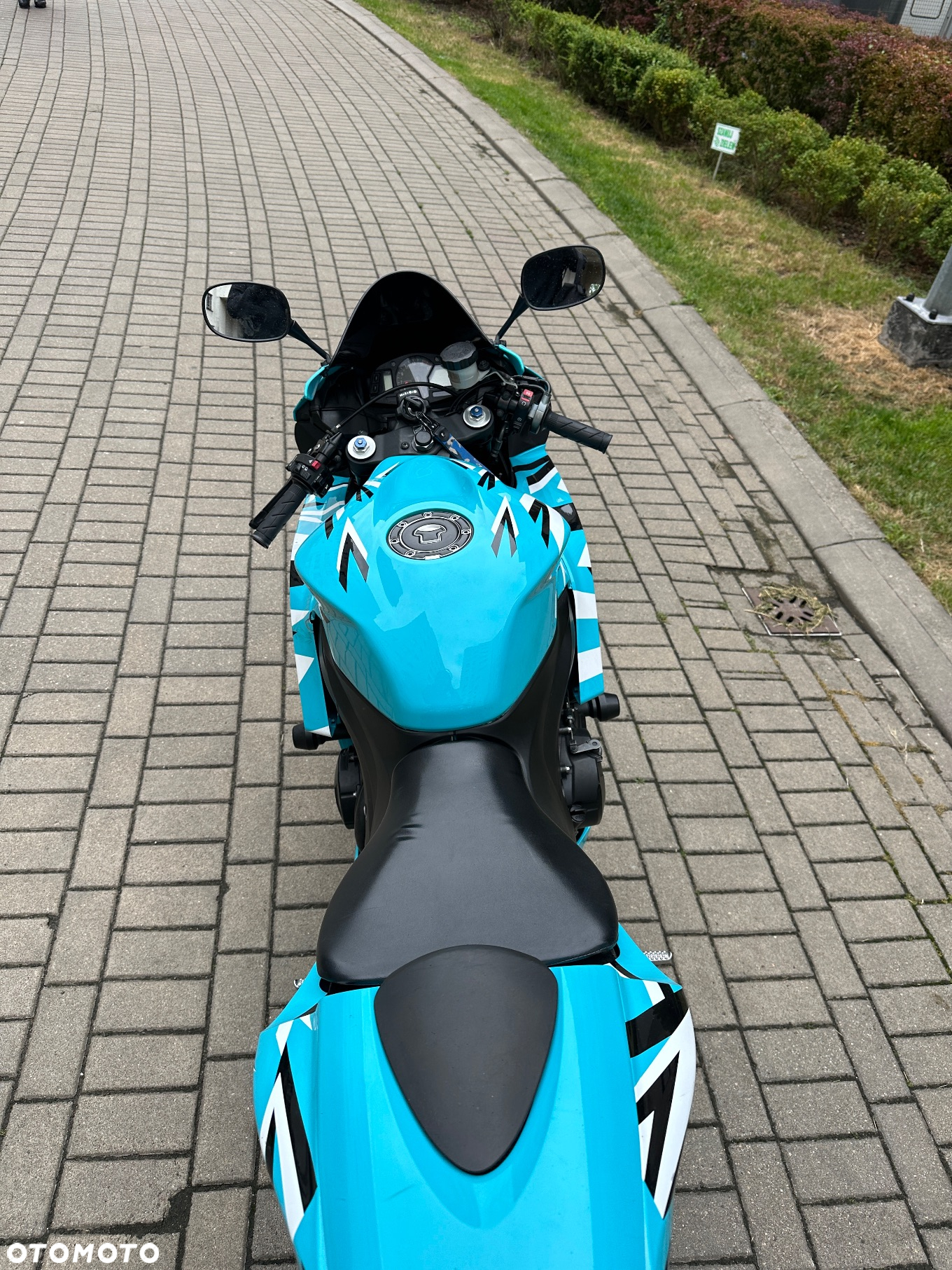 Honda CBR - 8