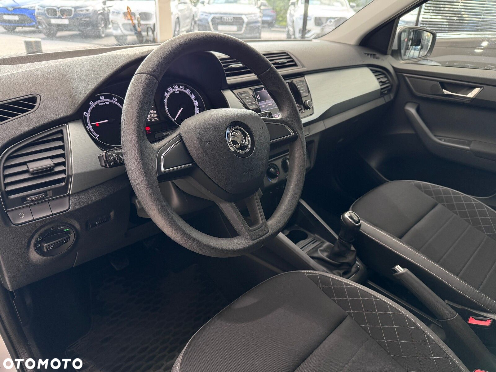 Skoda Fabia 1.0 Ambition - 8