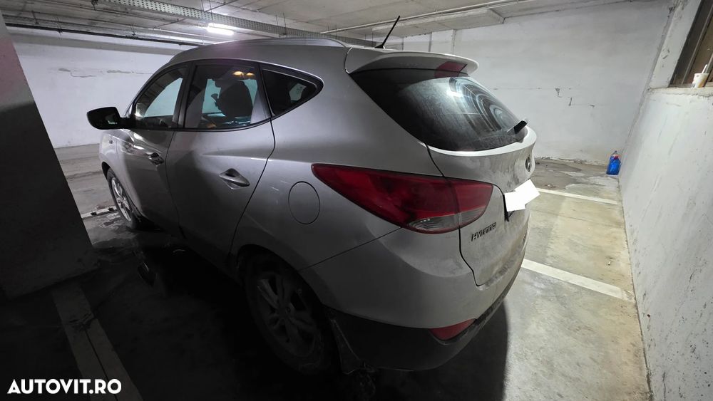 HYUNDAI ix35 2011 — imagine 7