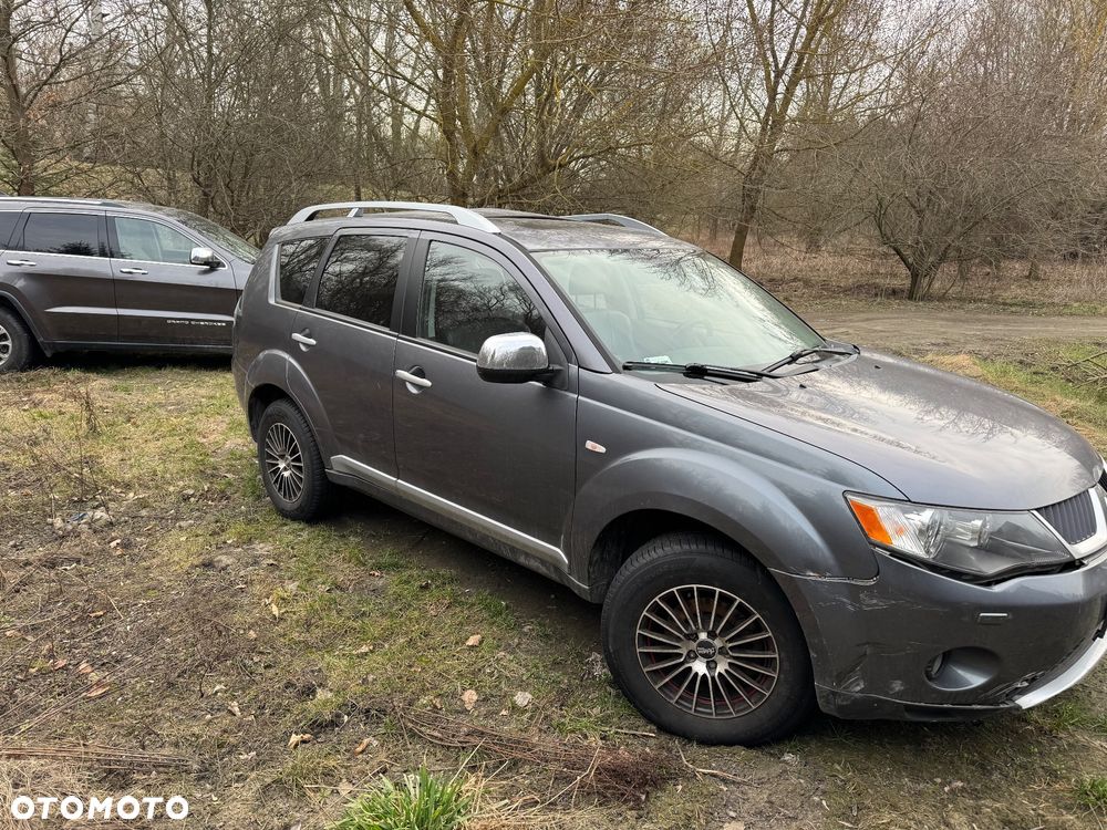 Mitsubishi Outlander 2.0 DID Instyle - 3