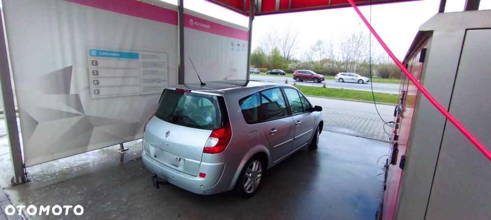 Renault Grand Scenic 2.0 16V Avantage - 6
