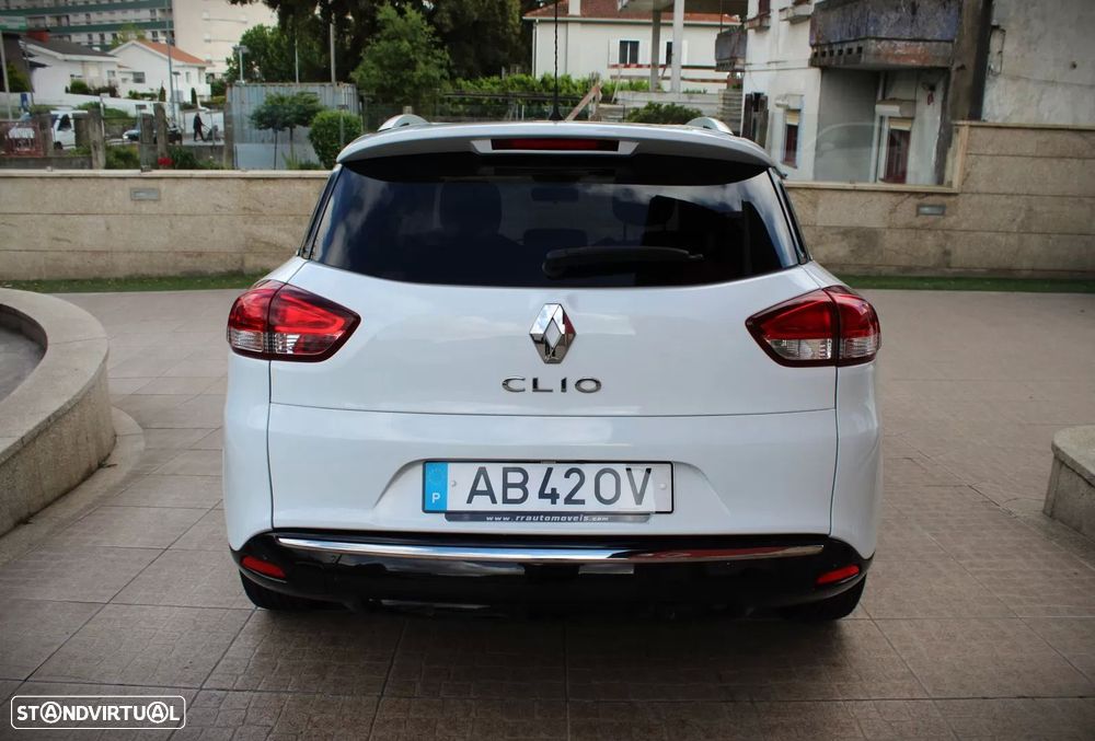 Renault Clio Sport Tourer 0.9 TCe Limited — fotografia 32