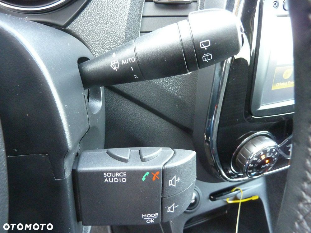 Renault Captur - 32