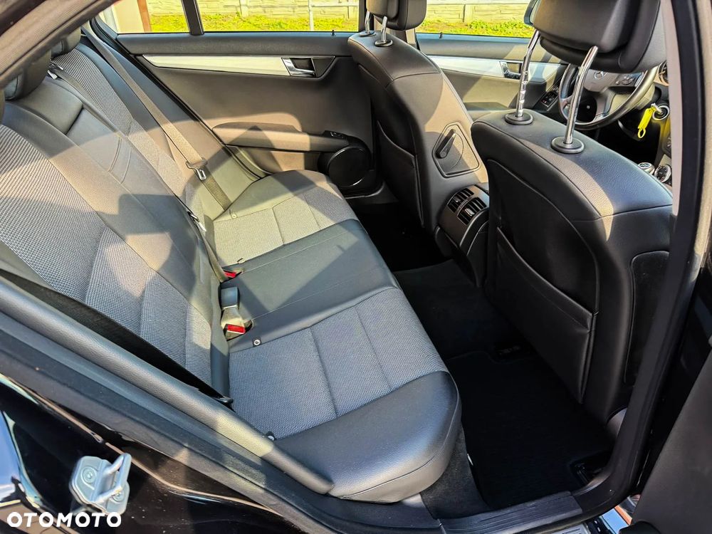 Mercedes-Benz Klasa C C-Klasse Avantgarde - 26