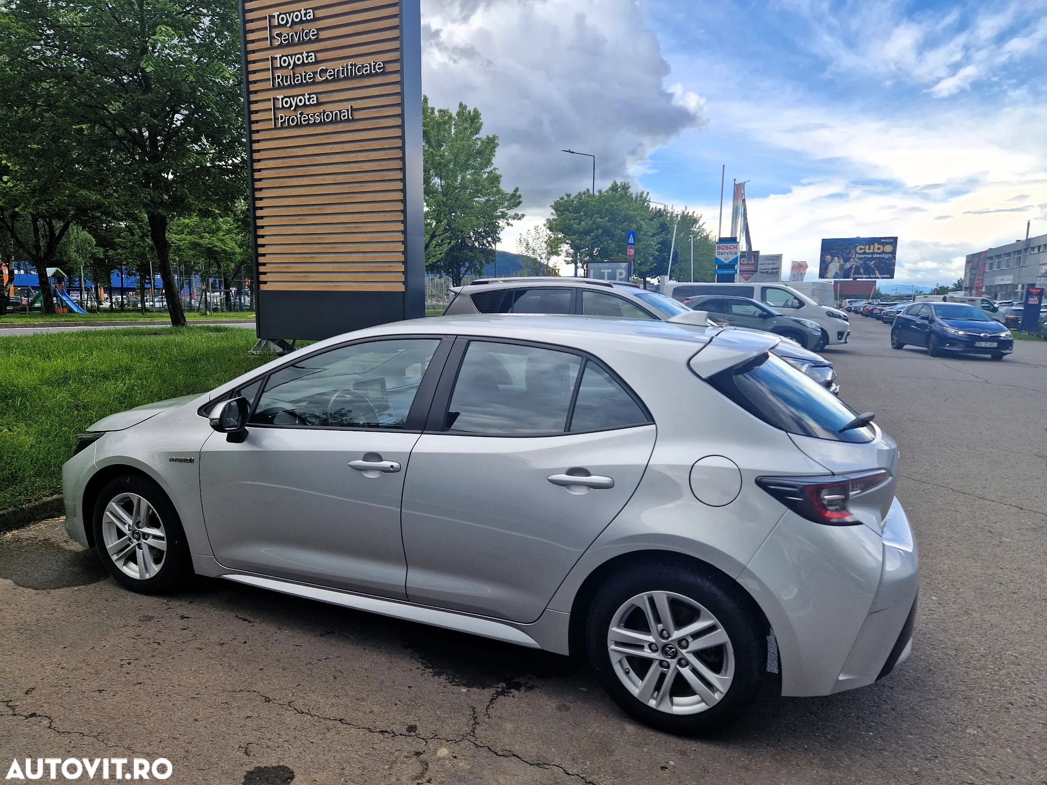 Toyota Corolla 1.8 HSD Dynamic - 6