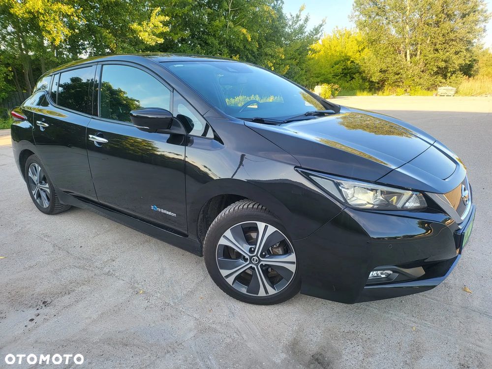 Nissan Leaf 40 kWh TEKNA - 2