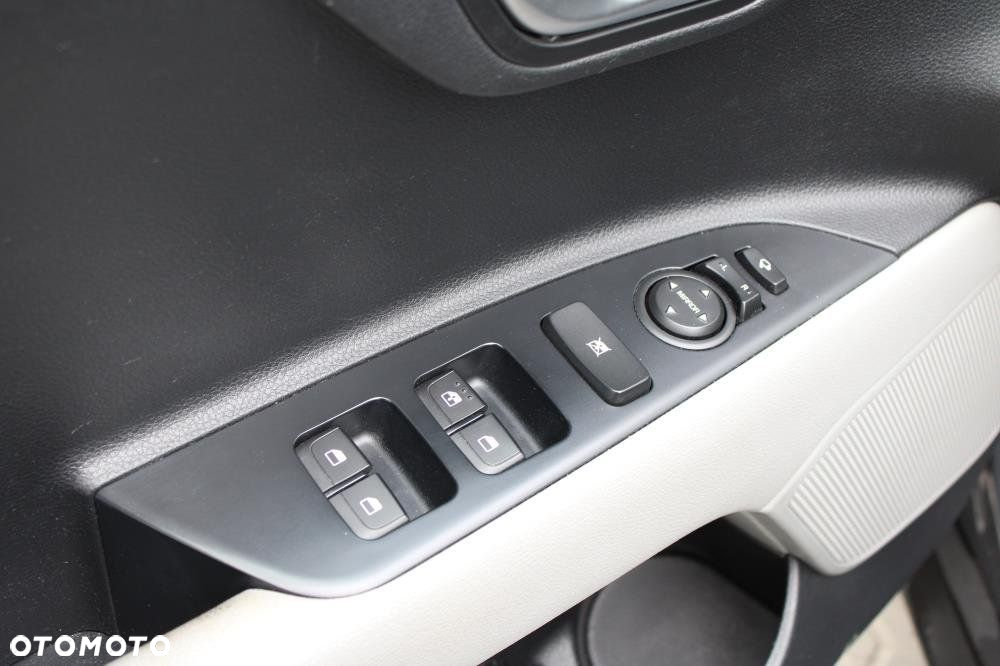 Kia Stonic - 6