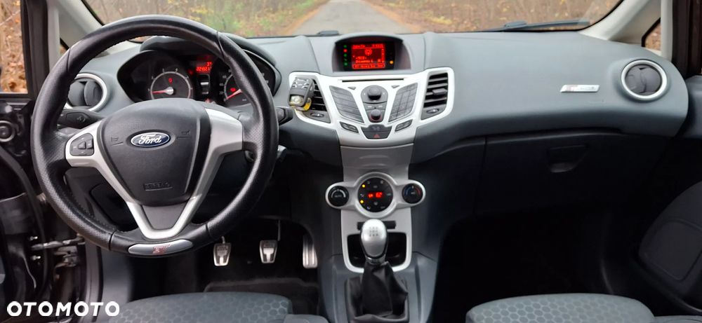 Ford Fiesta 1.6 Sport - 8
