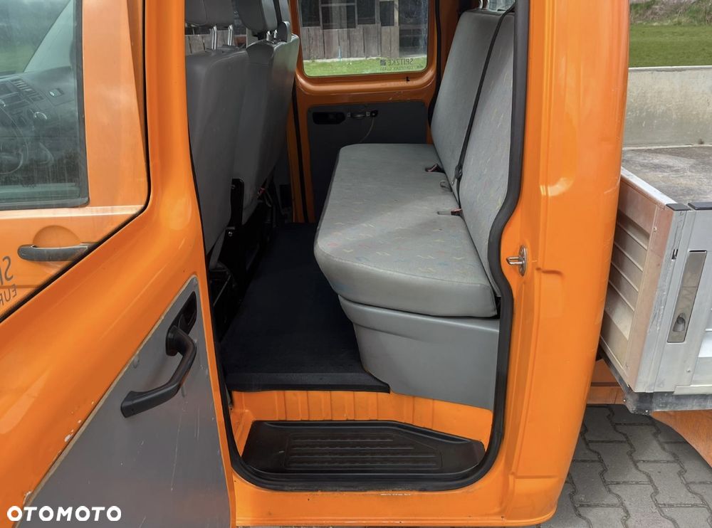 Volkswagen Transporter - 19