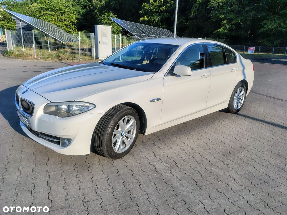 BMW Seria 5 520i - 1