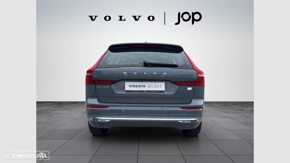 Volvo XC 60 2.0 T6 PHEV Core AWD - 4