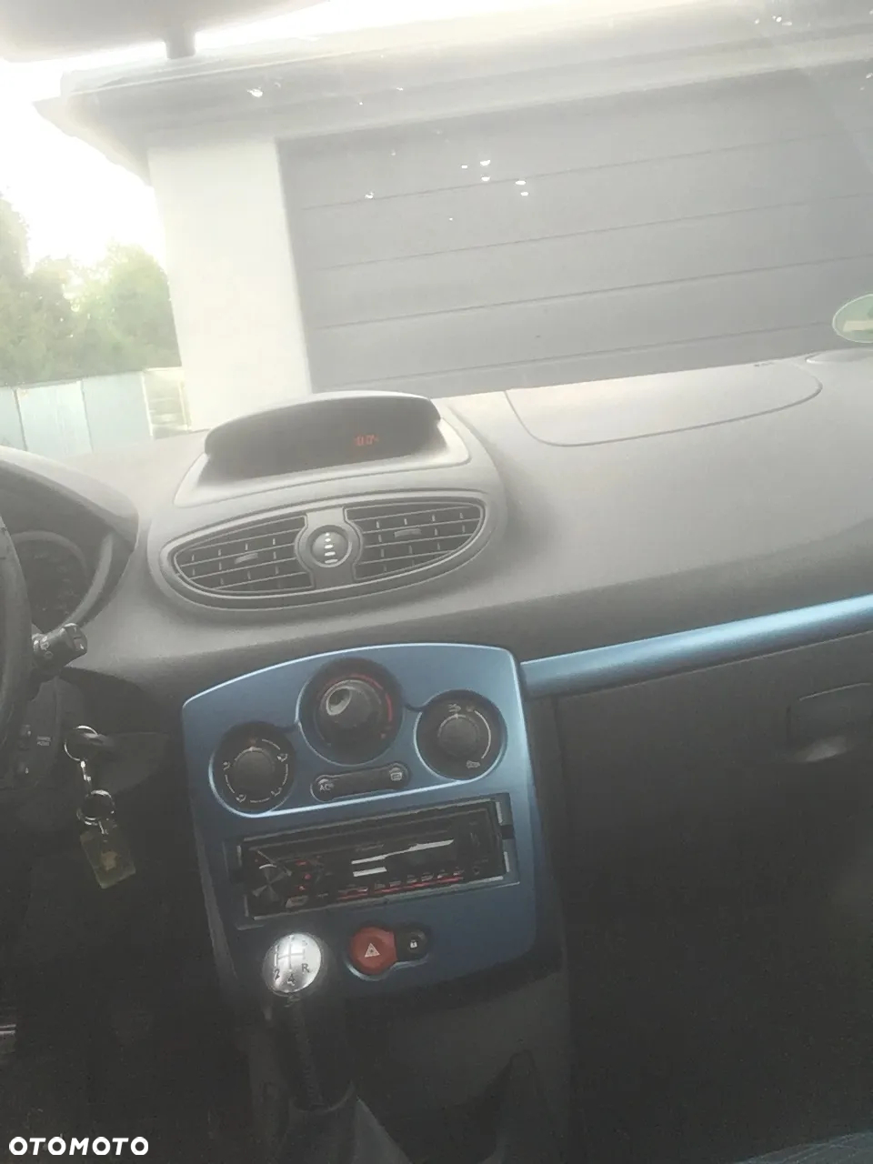 Renault Clio 1.2 16V Authentique - 6