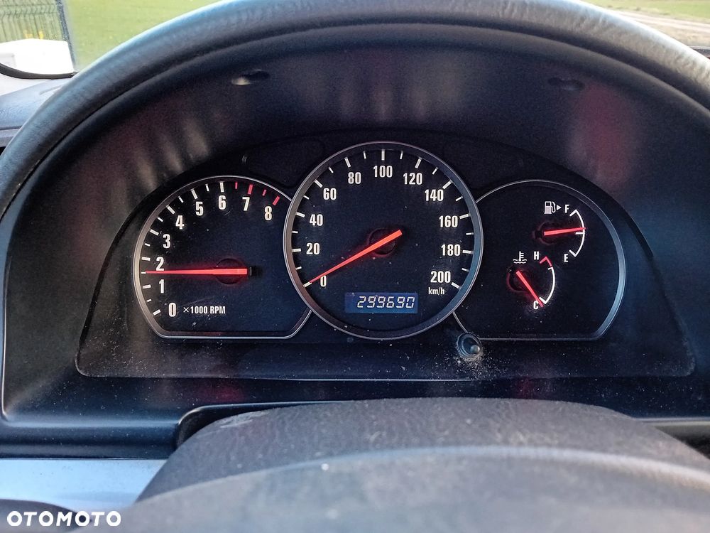 Suzuki Grand Vitara 2.0 Comfort - 11