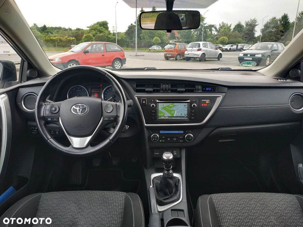 Toyota Auris 1.6 Valvematic Edition - 15