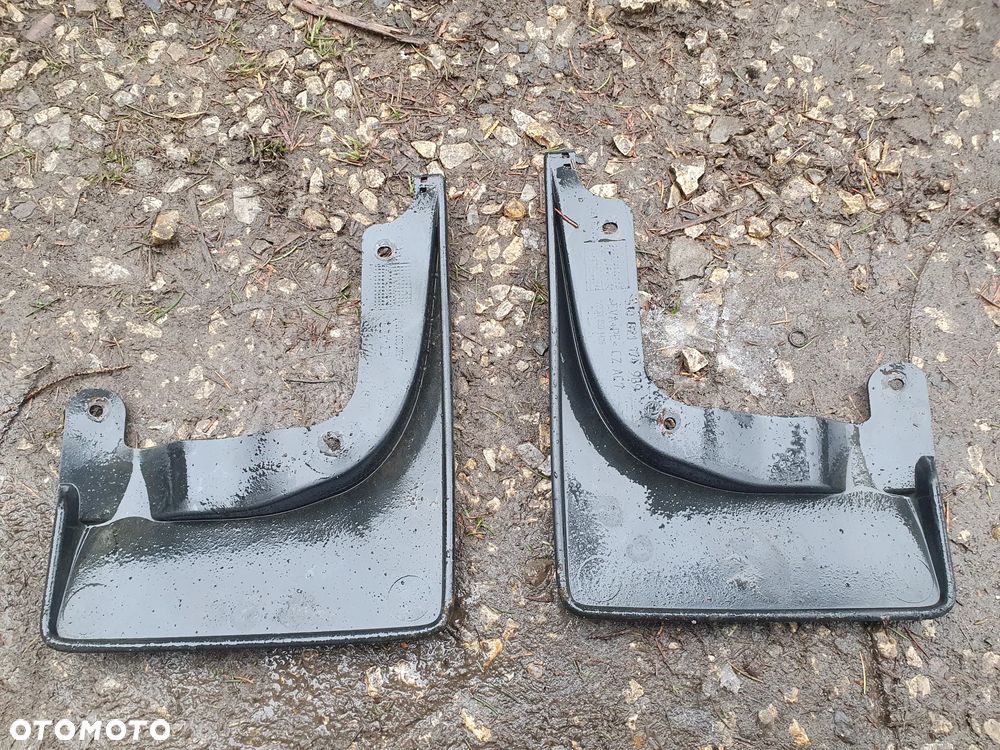 SKODA FABIA II ROOMSTER  06-15 CHLAPACZ PRZEDNI LEWY PRAWY KOMPLET OSŁONA PRZECIWBŁOTNA 5J0821173 5J0821174 - 2