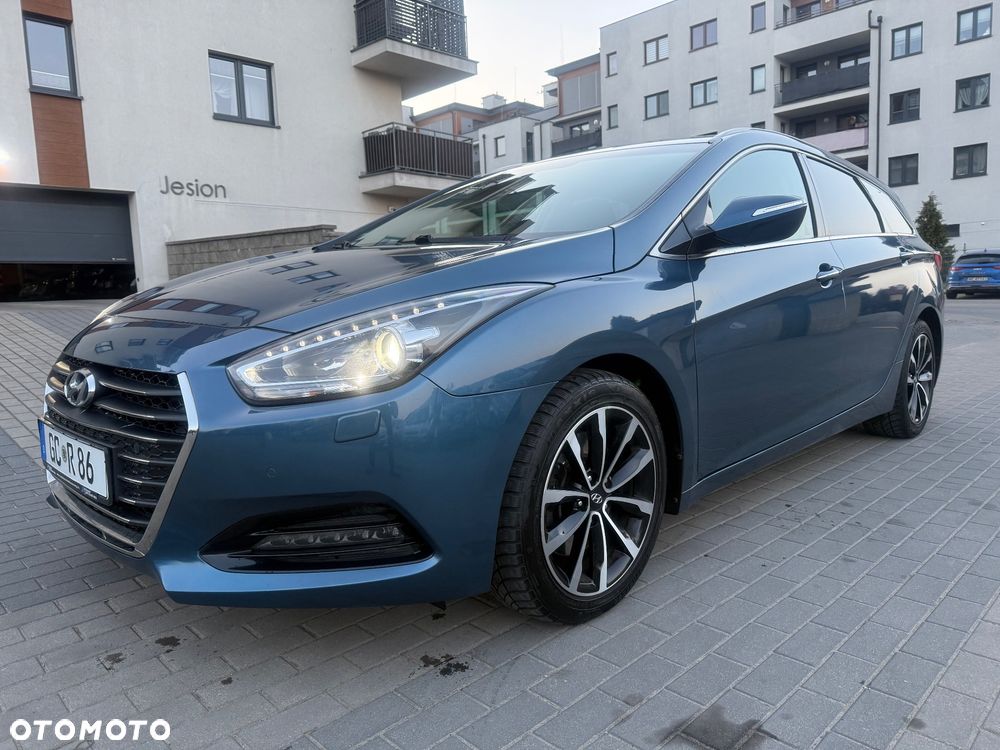 Hyundai i40 Kombi blue 1.7 CRDi DCT Premium - 2
