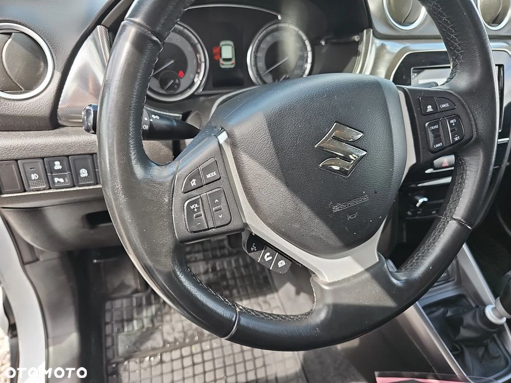 Suzuki Vitara 1.4 Boosterjet SHVS Elegance 2WD - 17