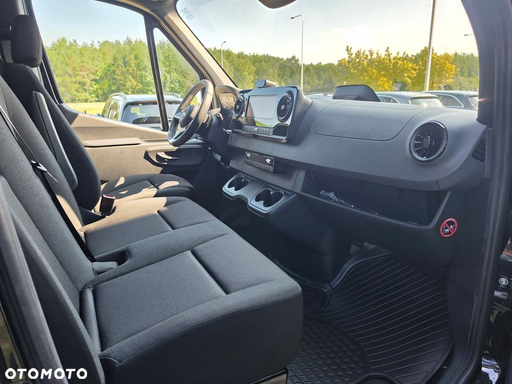 Mercedes-Benz Sprinter 319 CDI Furgon Ekstra Długi 4325+mm - 16
