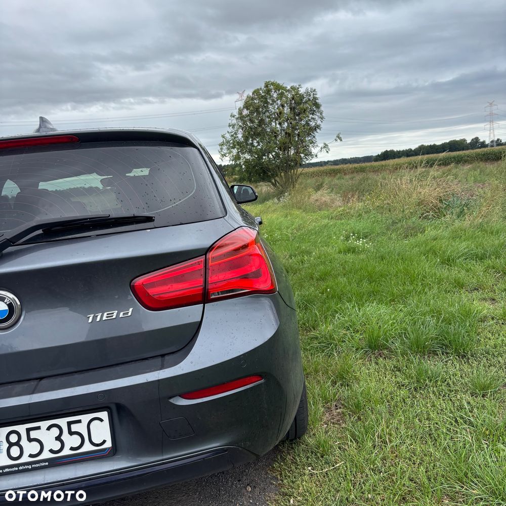 BMW Seria 1 118d Sport Line - 9