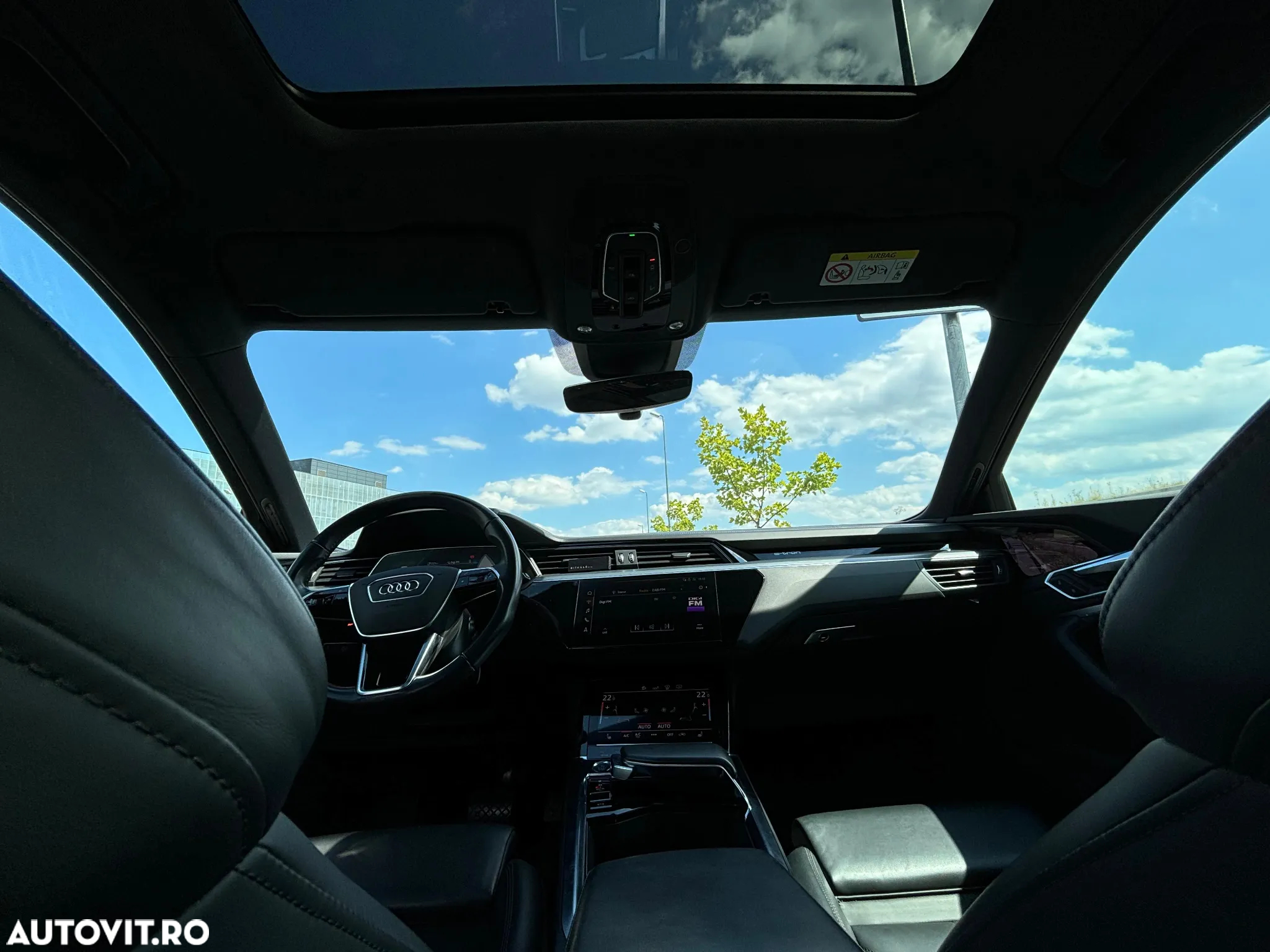 Audi e-tron 55 quattro advanced - 10