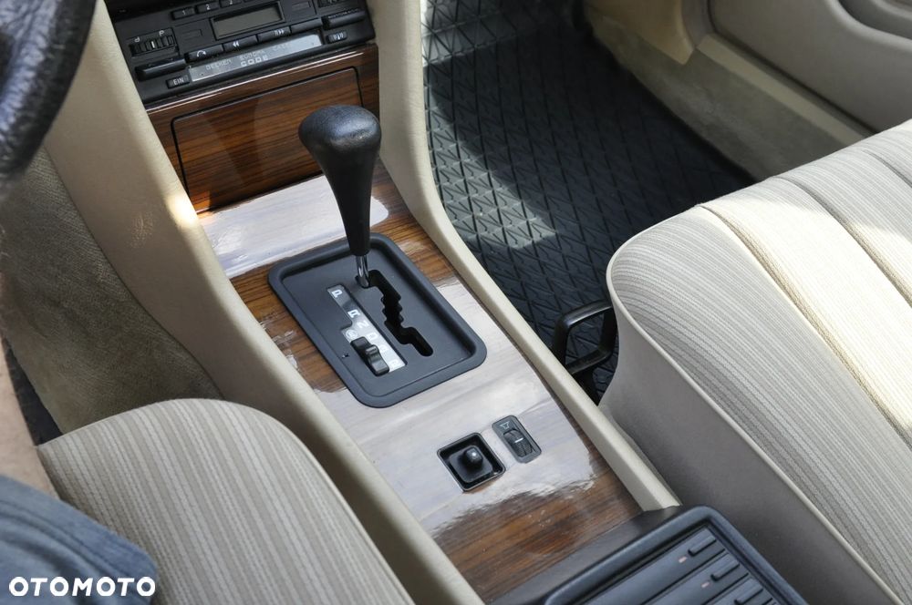 Mercedes-Benz W124 (1984-1993) - 35