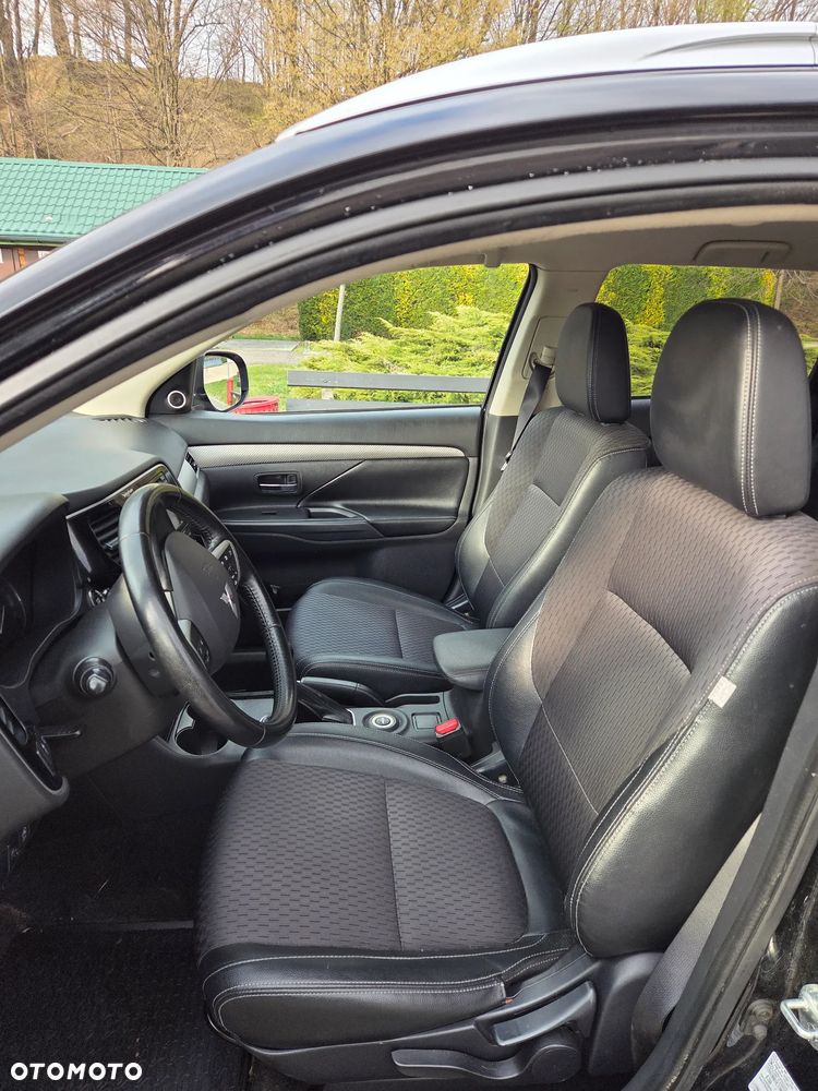Mitsubishi Outlander 2.2 DID Intense + 4WD - 8
