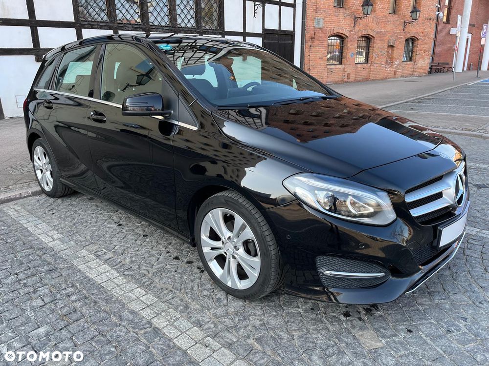 Mercedes-Benz Klasa B 180 d BlueEFFICIENCY Edition Style - 2