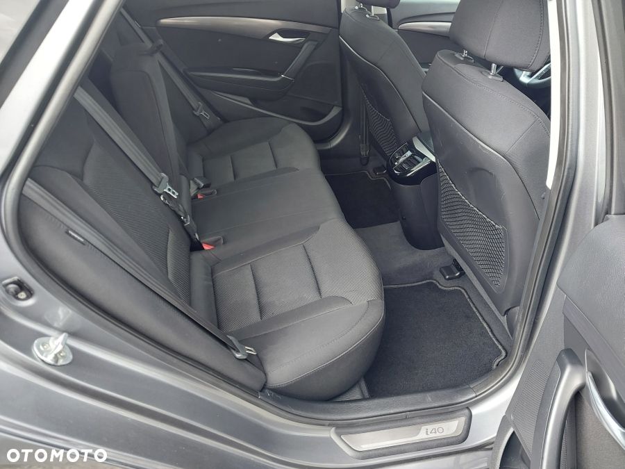 Hyundai i40 2.0 Premium - 32