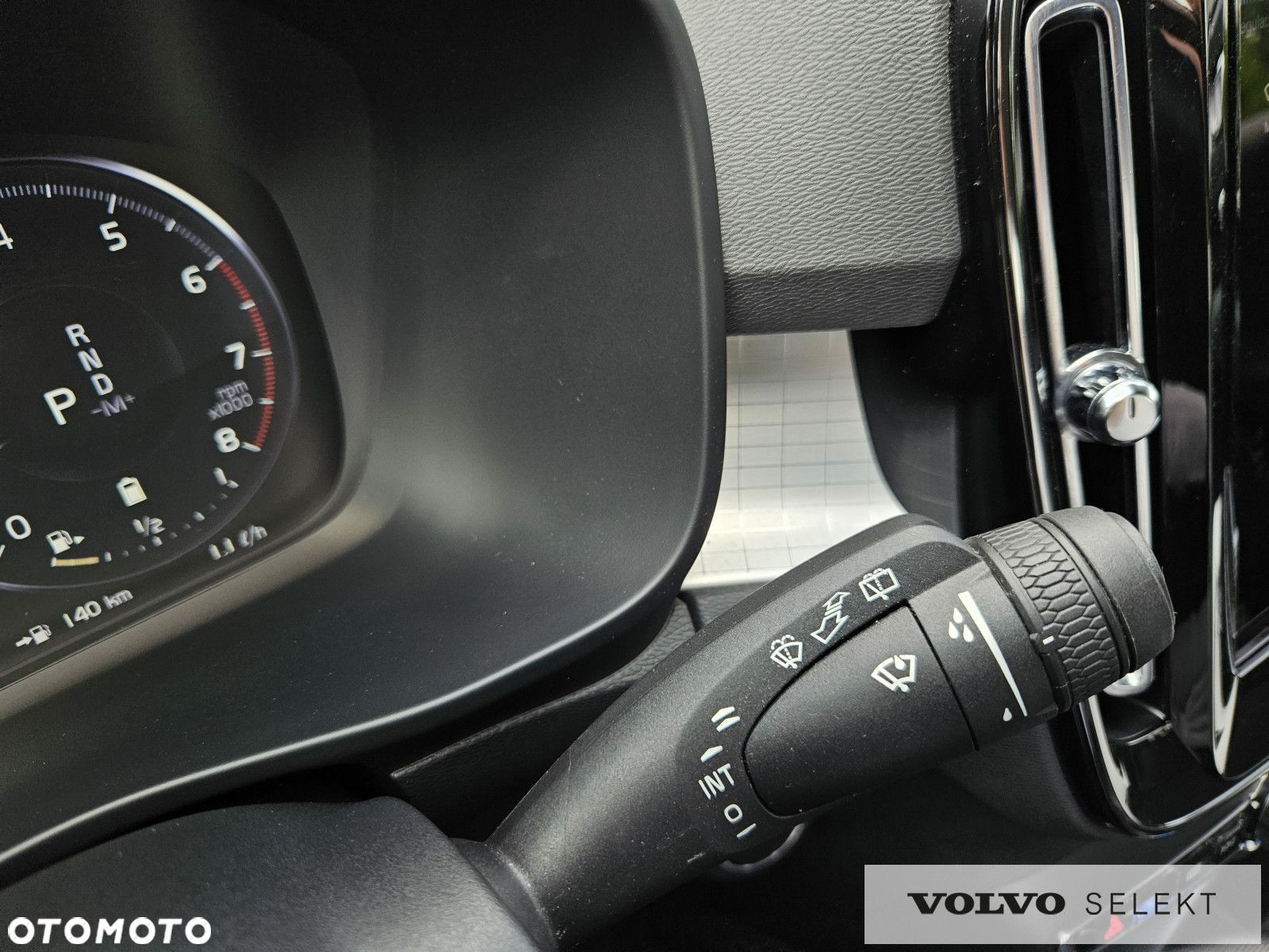 Volvo XC 40 - 24