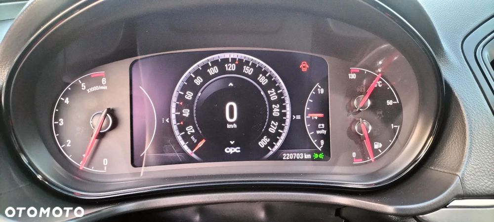 Opel Insignia 2.0 CDTI - 11