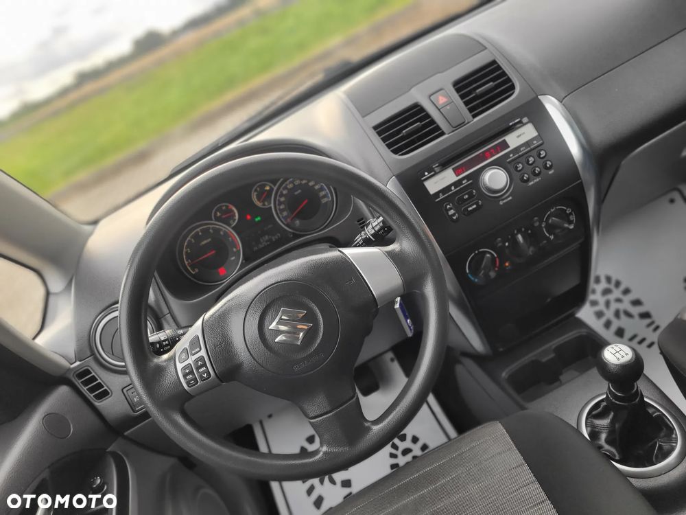 Suzuki SX4 1.6 VVT 4x4 Comfort - 23
