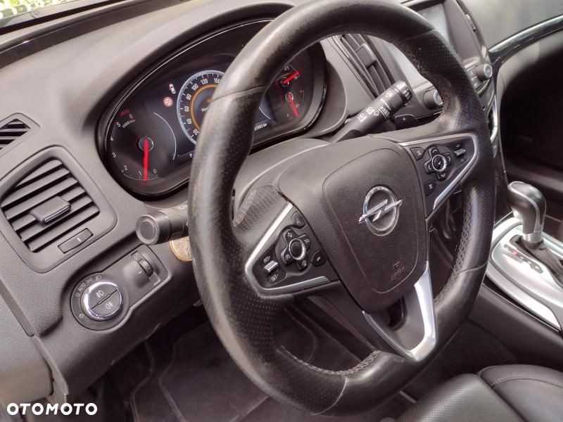 Opel Insignia - 11