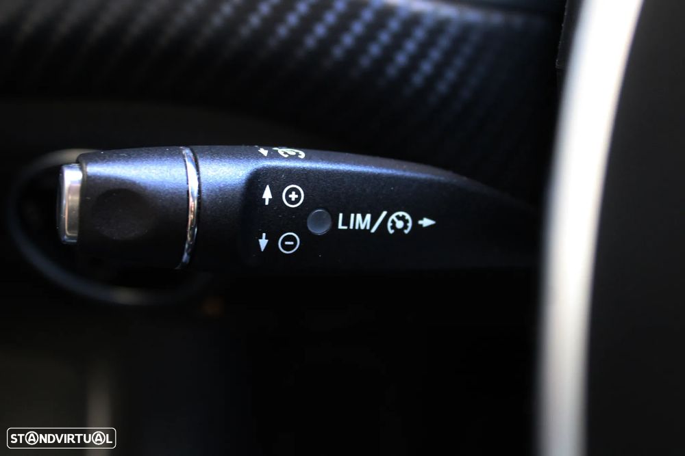 Mercedes-Benz A 45 AMG 4Matic Speedshift 7G-DCT - 38