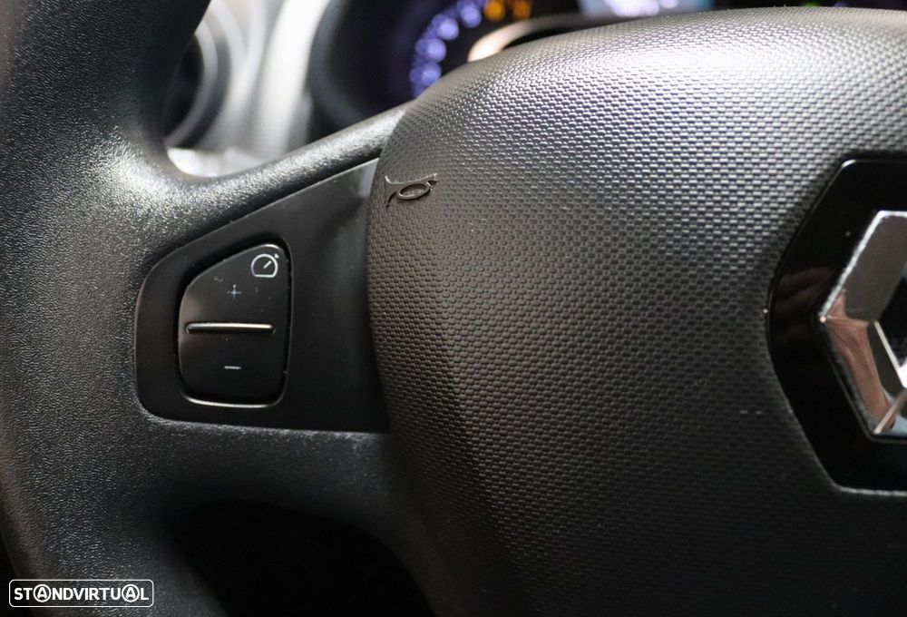 Renault Clio 1.2 16V Confort - 11